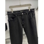 2025年4月23日入荷新作burberryジーパン 原版复刻高級品超厳選★入手困難/誕生日プレゼント/yinx工場