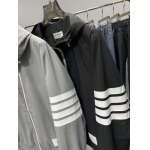 2025年4月23日入荷新作春秋Thom Browneジャケット 原版复刻高級品超厳選★入手困難/誕生日プレゼント/yinx工場