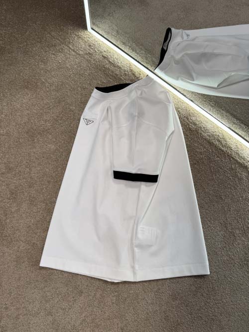 2025年4月23日入荷新作PRADA半袖Tシャツ 原版复刻...