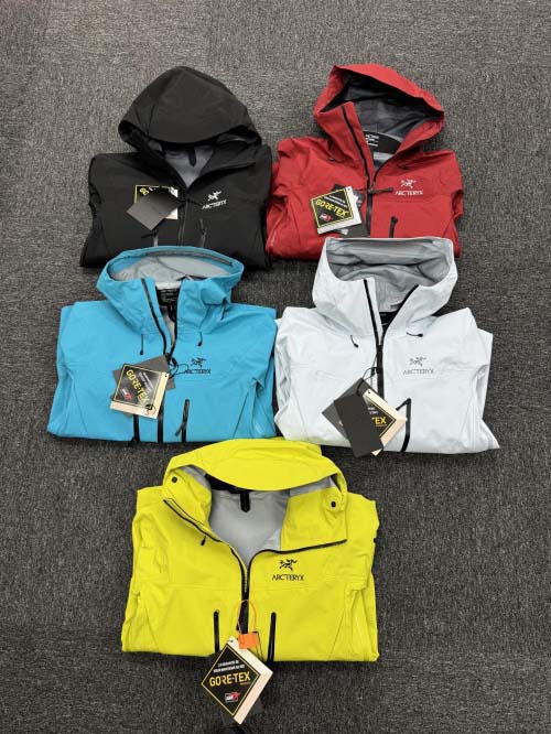 2025年4月23日入荷新作ARCTERYX秋冬ジャケット ...