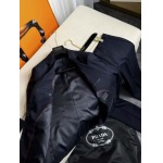 2025年4月23日入荷新作Pradaウールスーツのセット 原版复刻高級品超厳選★入手困難/誕生日プレゼント/yinx工場