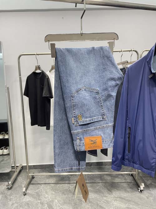 2025年4月23日入荷新作burberry春夏ジーパン 原...