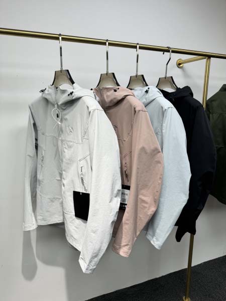 2025年4月24日入荷新作ARCTERYXジャケット 原版...