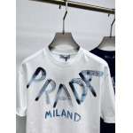 2025年4月24日入荷新作PRADA半袖Tシャツ 原版复刻高級品香港の会社超厳選★入手困難/誕生日プレゼント/yinx工場S-XXL