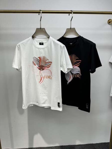 2025年4月24日入荷新作FENDI半袖Tシャツ 原版复刻...