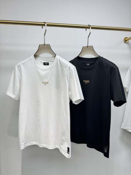 2025年4月24日入荷新作FENDI半袖Tシャツ 原版复刻...