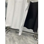 2025年4月24日入荷新作PRADA半袖Tシャツ 原版复刻高級品香港の会社超厳選★入手困難/誕生日プレゼント/yinx工場M-XXXL