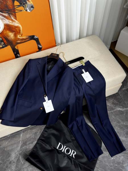 2025年4月24日入荷新作Diorスーツのセット 原版复刻...