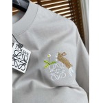 2025年4月25日入荷新作LOEWE半袖Tシャツ 原版复刻高級品香港の会社超厳選★入手困難/誕生日プレゼント/yinx工場