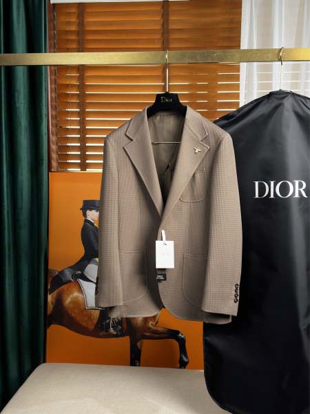 2025年4月25日入荷新作Diorスーツのセット 原版复刻...