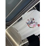 2025年4月25日入荷新作Louis Vuitton半袖Tシャツ 原版复刻高級品香港の会社超厳選★入手困難/誕生日プレゼント/yinx工場