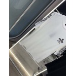 2025年4月25日入荷新作FENDI半袖Tシャツ 原版复刻高級品香港の会社超厳選★入手困難/誕生日プレゼント/yinx工場