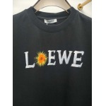 2025年4月25日入荷新作LOEWE半袖Tシャツ 原版复刻高級品香港の会社超厳選★入手困難/誕生日プレゼント/yinx工場