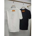 2025年4月25日入荷新作Louis Vuitton半袖Tシャツ 原版复刻高級品香港の会社超厳選★入手困難/誕生日プレゼント/yinx工場