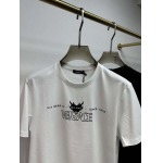 2025年4月25日入荷新作Versace半袖Tシャツ 原版复刻高級品香港の会社超厳選★入手困難/誕生日プレゼント/yinx工場