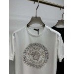 2025年4月25日入荷新作Versace半袖Tシャツ 原版复刻高級品香港の会社超厳選★入手困難/誕生日プレゼント/yinx工場