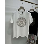 2025年4月25日入荷新作Versace半袖Tシャツ 原版复刻高級品香港の会社超厳選★入手困難/誕生日プレゼント/yinx工場