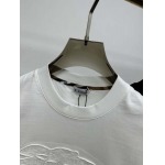 2025年4月26日入荷新作Burberry半袖Tシャツ 原版复刻高級品香港の会社超厳選★入手困難/誕生日プレゼント/yinx工場