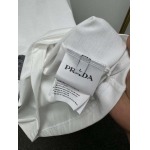 2025年4月26日入荷新作PRADA半袖Tシャツ 原版复刻高級品香港の会社超厳選★入手困難/誕生日プレゼント/yinx工場