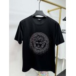 2025年4月26日入荷新作Versace半袖Tシャツ 原版复刻高級品香港の会社超厳選★入手困難/誕生日プレゼント/yinx工場