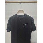2025年4月26日入荷新作PRADA半袖Tシャツ 原版复刻高級品香港の会社超厳選★入手困難/誕生日プレゼント/yinx工場