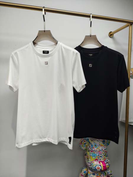 2025年4月26日入荷新作FENDI半袖Tシャツ 原版复刻...