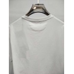 2025年4月26日入荷新作FENDI半袖Tシャツ 原版复刻高級品香港の会社超厳選★入手困難/誕生日プレゼント/yinx工場