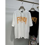 2025年4月26日入荷新作FENDI半袖Tシャツ 原版复刻高級品香港の会社超厳選★入手困難/誕生日プレゼント/yinx工場