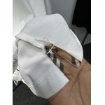 2025年4月26日入荷新作Burberry半袖Tシャツ 原版复刻高級品香港の会社超厳選★入手困難/誕生日プレゼント/yinx工場