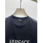 2025年4月26日入荷新作Versace半袖Tシャツ 原版复刻高級品香港の会社超厳選★入手困難/誕生日プレゼント/yinx工場