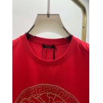 2025年4月26日入荷新作Versace半袖Tシャツ 原版复刻高級品香港の会社超厳選★入手困難/誕生日プレゼント/yinx工場