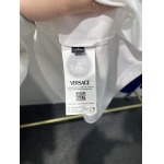 2025年4月26日入荷新作Versace半袖Tシャツ 原版复刻高級品香港の会社超厳選★入手困難/誕生日プレゼント/yinx工場