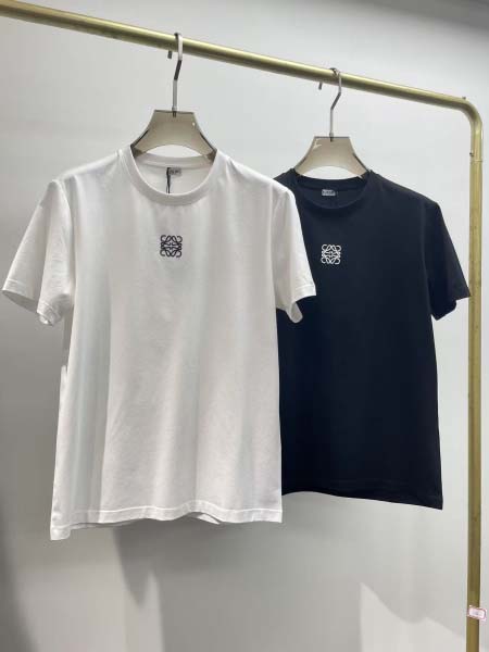 2025年4月26日入荷新作LOEWE半袖Tシャツ 原版复刻高級品香港の会社超厳選★入手困難/誕生日プレゼント/yinx工場