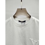 2025年4月26日入荷新作Louis Vuitton半袖Tシャツ 原版复刻高級品香港の会社超厳選★入手困難/誕生日プレゼント/yinx工場