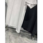 2025年4月26日入荷新作PRADA半袖Tシャツ 原版复刻高級品香港の会社超厳選★入手困難/誕生日プレゼント/yinx工場