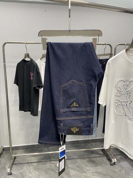 2025年4月26日入荷新作PRADAジーパン 原版复刻高級...