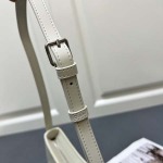 2025年4月27日入荷新作  CELINE 新品Tillyわきの下バッグ  牛革  6610SQ SIZE:23*13.5*4cm  /XX工場