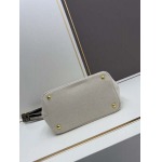 2025年4月27日入荷新作新品  2025summer  size:25*19*15cm  型番：1BD678  /XX工場