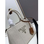 2025年4月27日入荷新作新品  2025summer  size:25*19*15cm  型番：1BD678  /XX工場