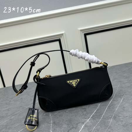 2025年4月27日入荷新作。新品わきの下バッグ1BH348...