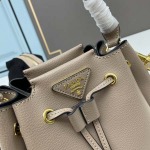 2025年4月27日入荷新作 新品2023早春新品mini《PRADA》  型番：1BH193   SIZE::20-X18-X15  /XX工場