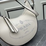 2025年4月27日入荷新作 PRADA バッグ   SIZE::28*18*10cm   /XX工場
