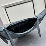 2025年4月27日入荷新作 PRADA バッグ  SIZE::21*13*5.5cm   /XX工場
