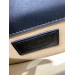 2025年4月27日入荷新作  jacquemus   SIZE:17.5 x 9CM    /XX工場