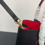 2025年4月27日入荷PRADA新作  1BG775  SIZE:33X25X14.5CM  /XX工場