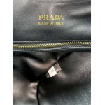 2025年4月29日入荷新作PRADA新作大 ショルダーバッグ1BC178 サイズ： 32x 25.5x 7.5cm/XX工場