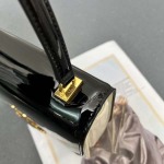 2025年4月29日入荷新作CELINE 2024秋季新作 GARANCELINEサイズ：18.5*13*7cm/XX工場