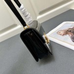 2025年4月29日入荷新作CELINE 2024秋季新作 GARANCELINEサイズ：18.5*13*7cm /XX工場