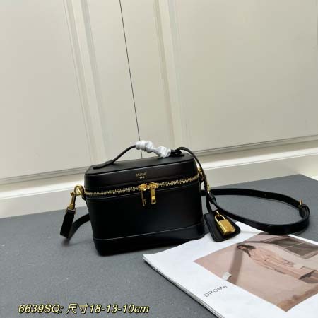 2025年4月29日入荷新作 CELINE VANITY 2...
