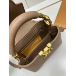 2025年4月29日入荷新作 小 Louis Vuitton M23943 Capucines21 x 14 x 8CM/XX工場